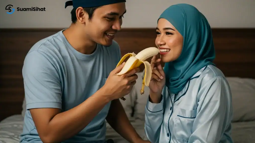 Suami -ajarkan -isteri -cara -makan  -pisang -simbolik -kepada -blow -job