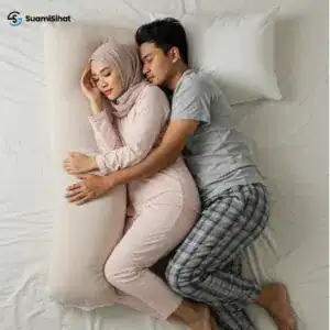 posisi tidur Sandwiched Hug
