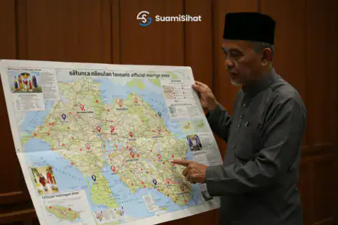 lelaki-menunjukkan-poin-wilayah-selatan-thailand-yang-diiktiraf-pengurusan-nikah-di-thailand